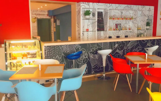 Отель ibis Beijing Sanlitun Tuanjie Lake