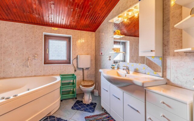 Amazing Home in Pula With Wifi and 2 Bedrooms
