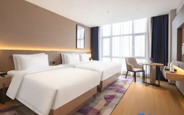 Lavande Hotel (Zhangwu Zhonghua Road Dingxin Fashion Plaza)