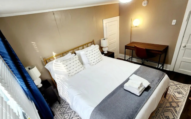 Magnolia House in Lafayette