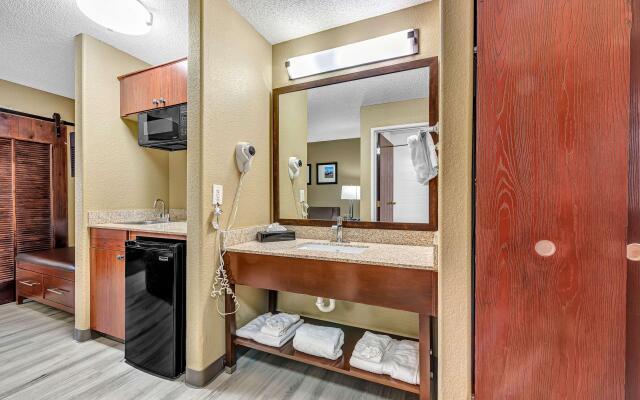 Comfort Suites Lakewood - Denver