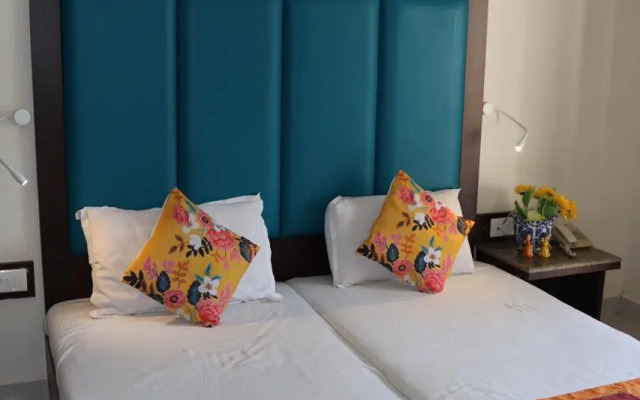 Riverside Regency Resort