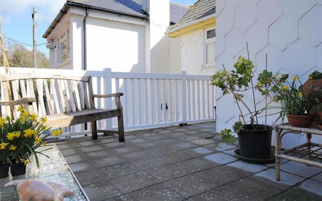 2 Harbour Heights