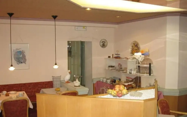 Hotel Escher