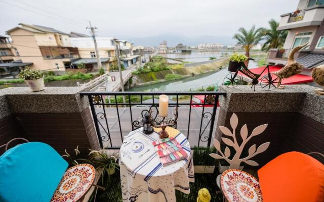 Cat & Sea B&B