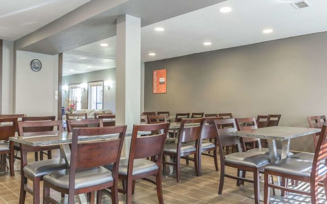 Comfort Inn And Suites