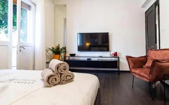 NEW! 2 BD Premium Beach house W/large balcony