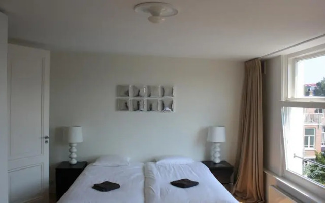 Apartment Midnight Star