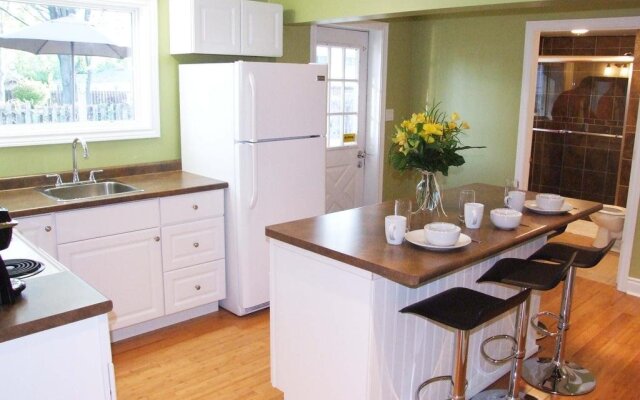 Maple Tree Cottage