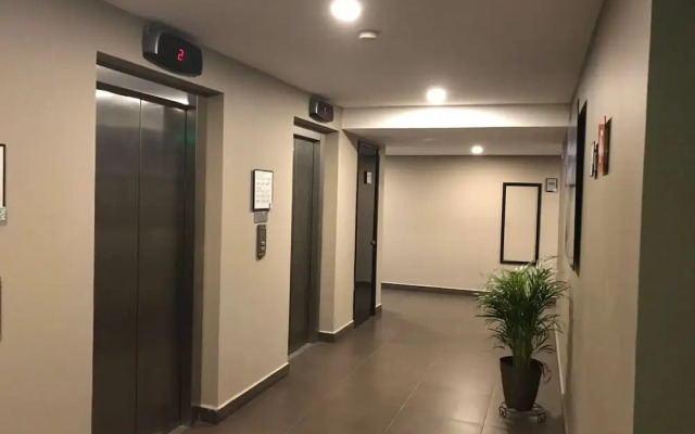 Elite 47 Hotel & Suites