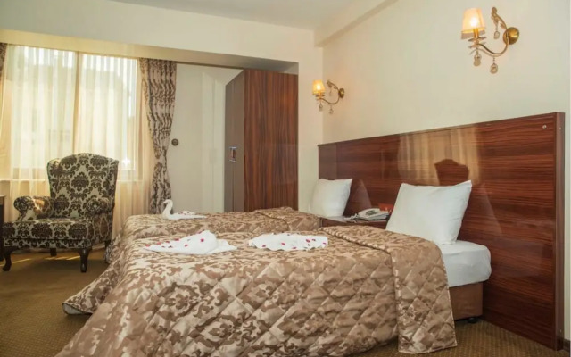 Neccar Otel