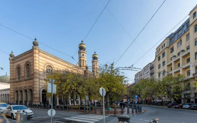 Grand Synagogue Dream Home