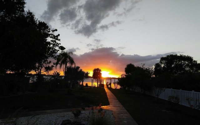 Paradise Cove at Lemon Bay