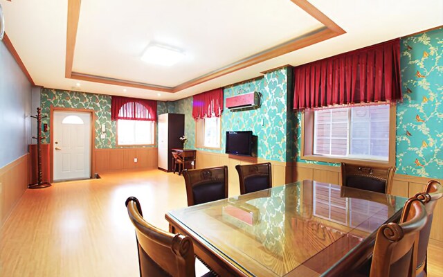 Ganghwa Haeneomi Pension