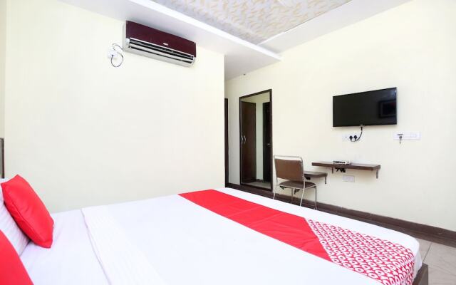 OYO 18540 Hotel Lemon And Chilli
