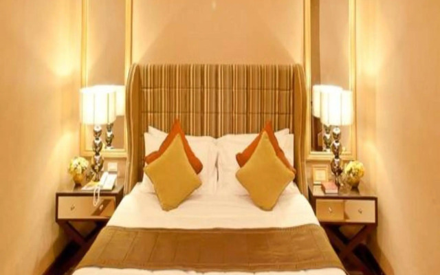 Royal Garden Hotel