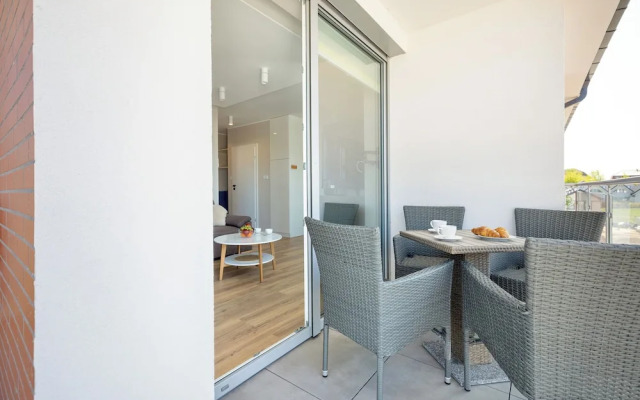 Morska Apartment With Spa by Renters