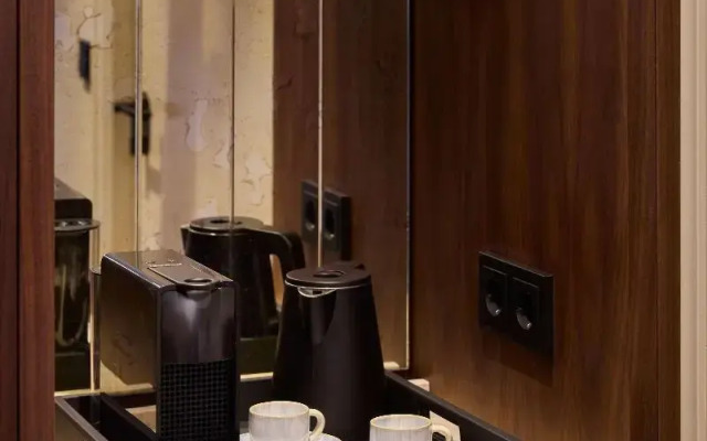 DUO Hotel Lisbon, Curio Collection by Hilton