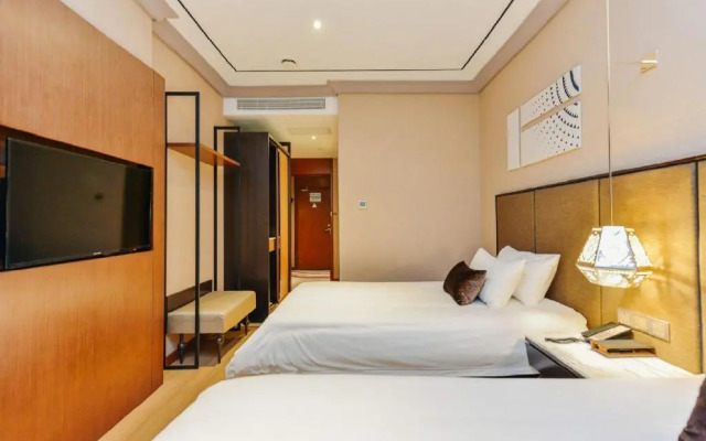 Yitel Premium (Shanghai Wujiaochang Metro Station)