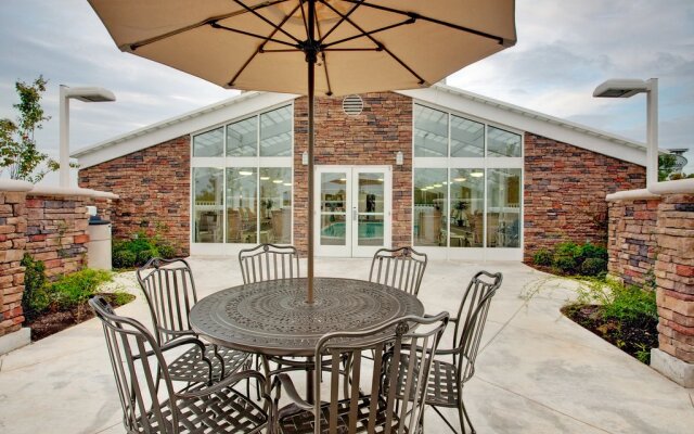 Holiday Inn Hotel & Suites Memphis - Wolfchase Galleria by IHG