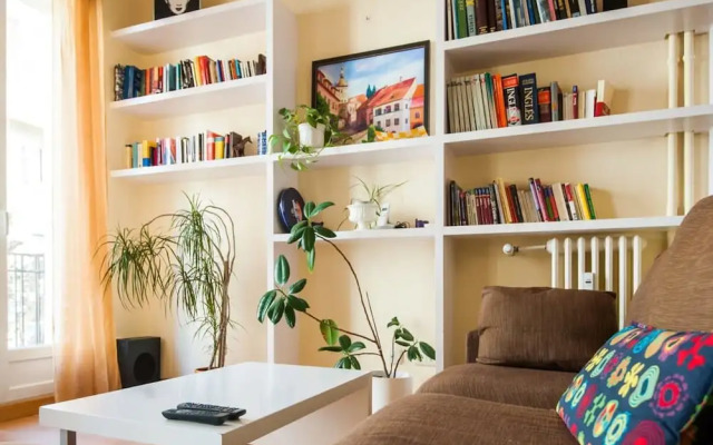 Chamberi Scene 2 Bedroom Home in Chamberi