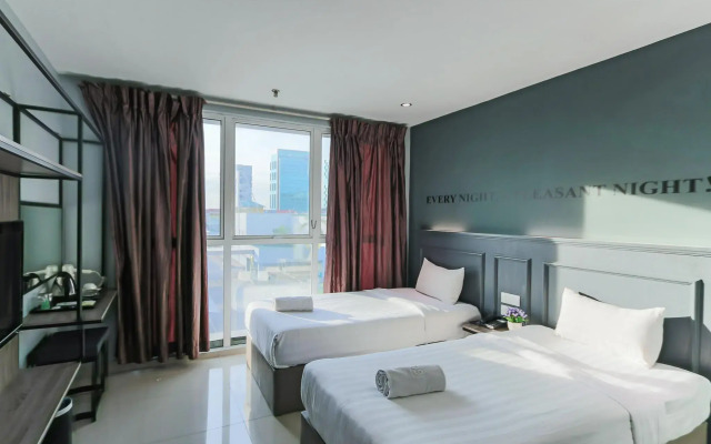 Hotel 99 - Bandar Puteri Puchong