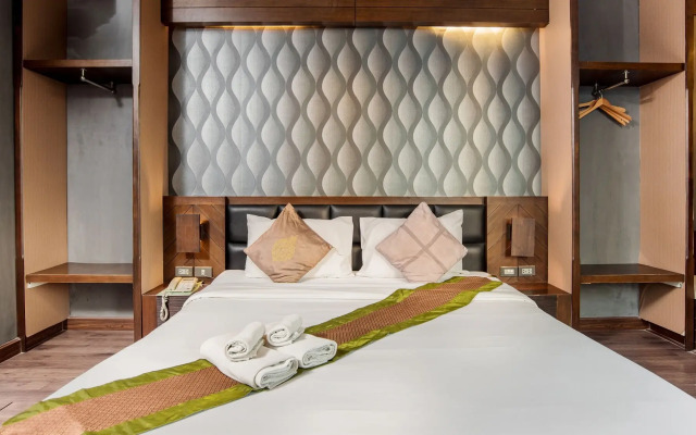 B2 Nimman Premier Hotel
