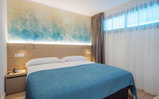 Aparthotel Fontanellas Playa