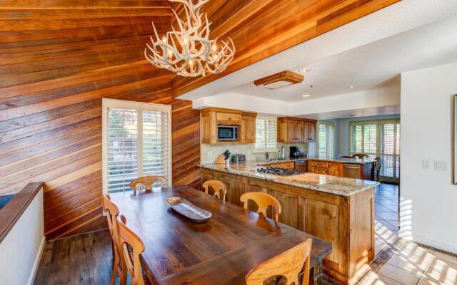 Fairway Village 2570