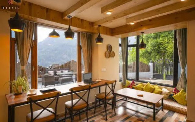 Zostel Manali (Vashisht)