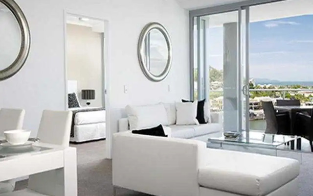 Oaks Townsville Gateway Suites