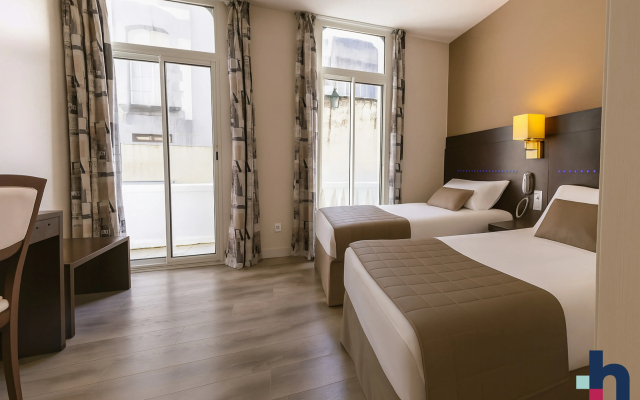 Hôtel Croix des Bretons Lourdes Pyrénées