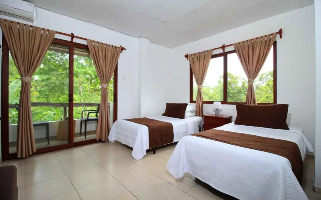 Natura Gardens Galápagos Hotel