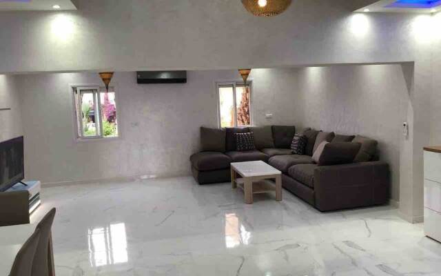 Yallahriyad Triplex For 6 Persons Max