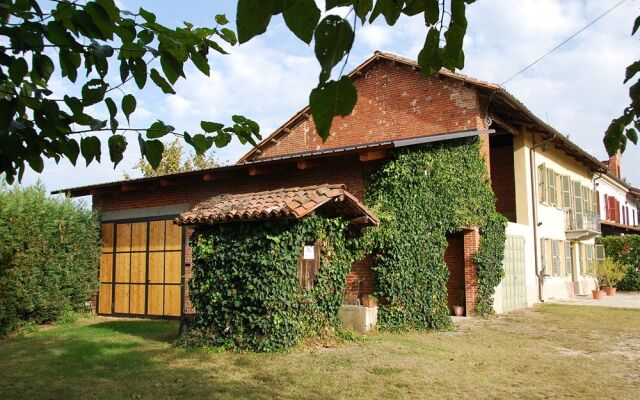 Cascina Bricchetto Bed And Breakfast