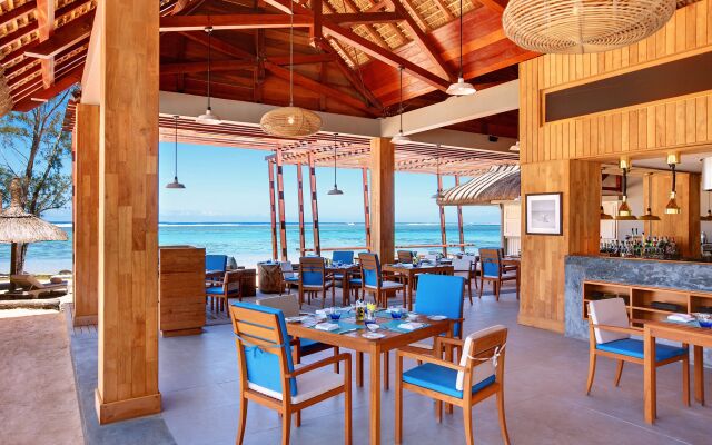OUTRIGGER Mauritius Beach Resort