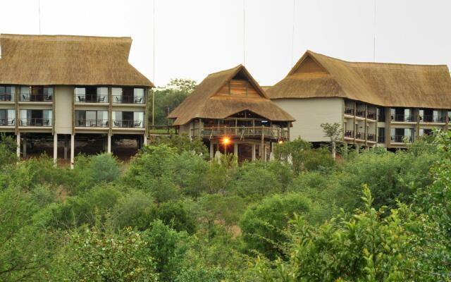 Victoria Falls Safari Club