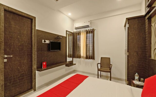 OYO 19196 Shree Sai Niladri Residency