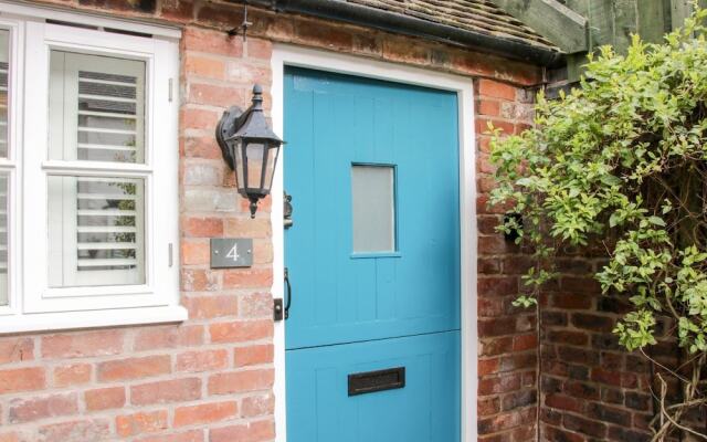 Cute Cottage Just Off Bridgnorth High Street