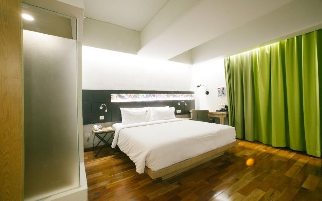 MaxOneHotels at Dharmahusada - Surabaya