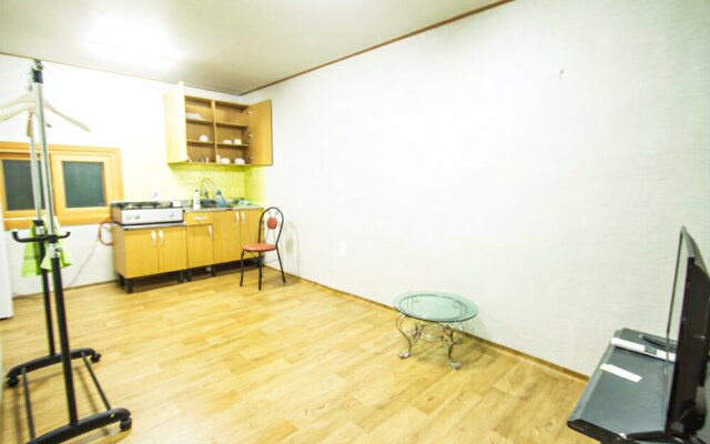 Jeongdongjin Forest Homepark Pension