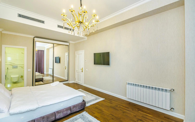 VIP Apartment in Buta palace 703
