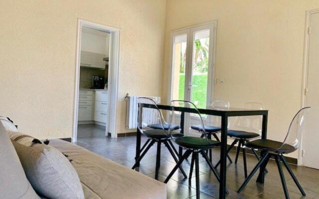 Maison Cap d'Agde, 5 pièces, 8 personnes - FR-1-607-23