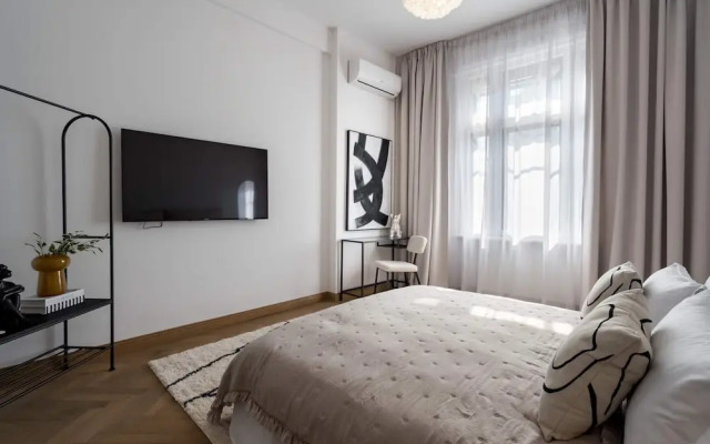 Stunning 3BR - Balcony - Calea Victoriei