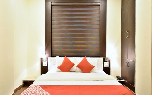 OYO 12770 Hotel Mirage Residency