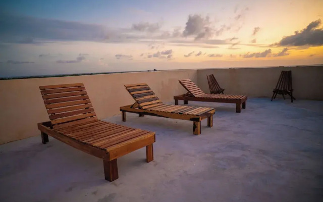 LaFamilia Casa and Suites