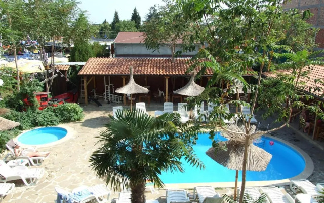 Family hotel Tropicana