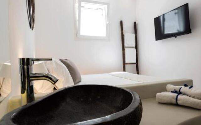 Hyades Mykonos Apartments And Studios