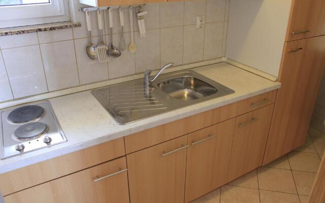 Apartments Zdenka-10m from beach