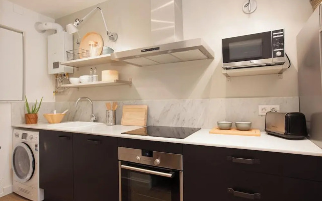 Sealona Center Apartments
